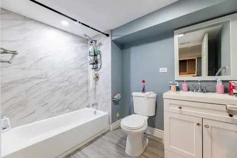 7638 South Laflin Street Chicago IL 60620