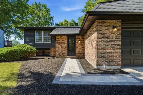 34 Berkshire Drive Wheeling IL 60090