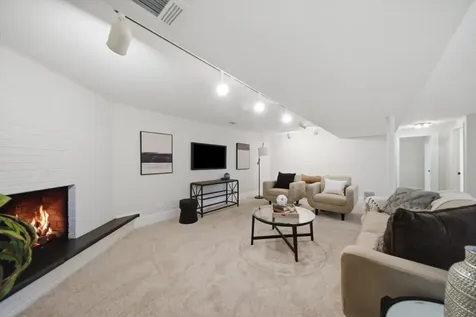 34 Berkshire Drive Wheeling IL 60090