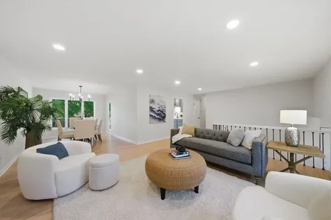 34 Berkshire Drive Wheeling IL 60090