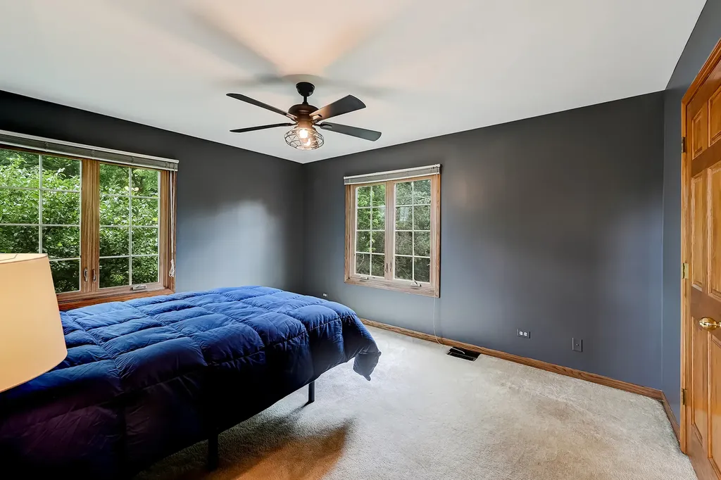 8701 Lake Ridge Drive Darien IL 60561