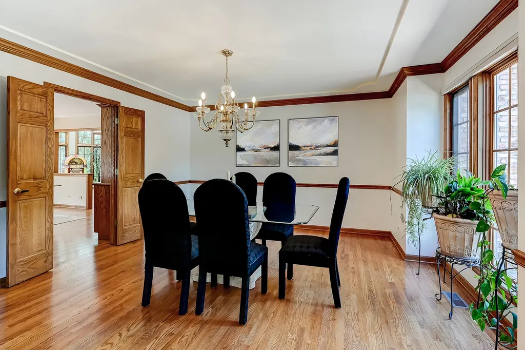 8701 Lake Ridge Drive Darien IL 60561