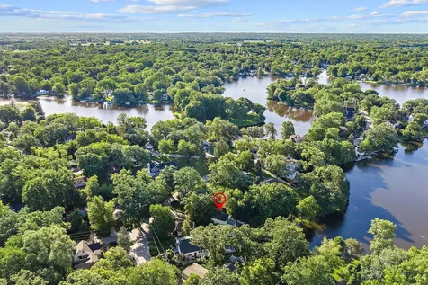 217 Hillside Drive Island Lake IL 60042