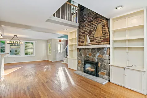 217 Hillside Drive Island Lake IL 60042