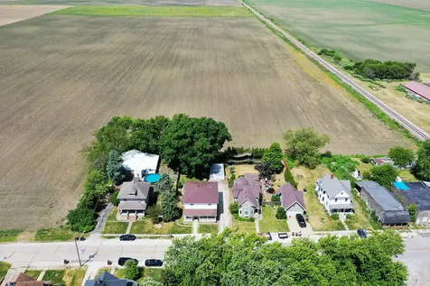 4568 Main Street Kankakee IL 60901