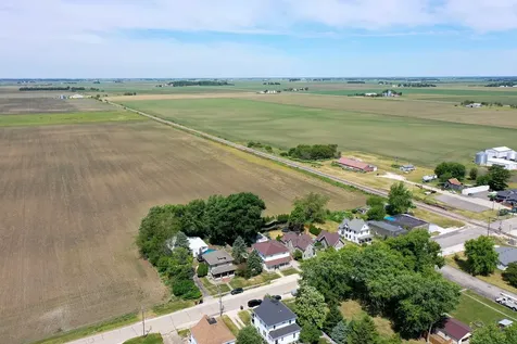 4568 Main Street Kankakee IL 60901