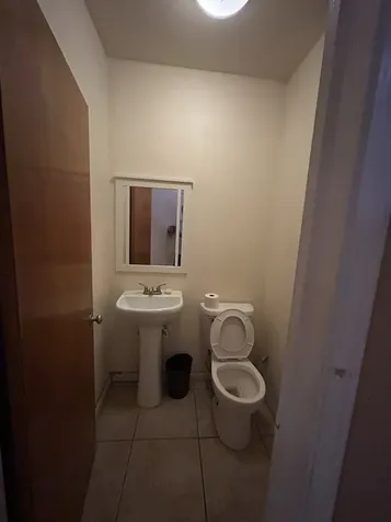 10853 South West Western Avenue Chicago IL 60643