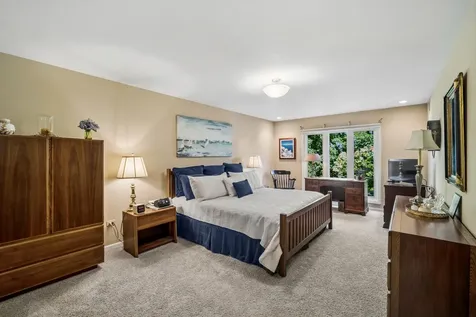 3860 Mission Hills Road Northbrook IL 60062