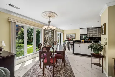 3860 Mission Hills Road Northbrook IL 60062