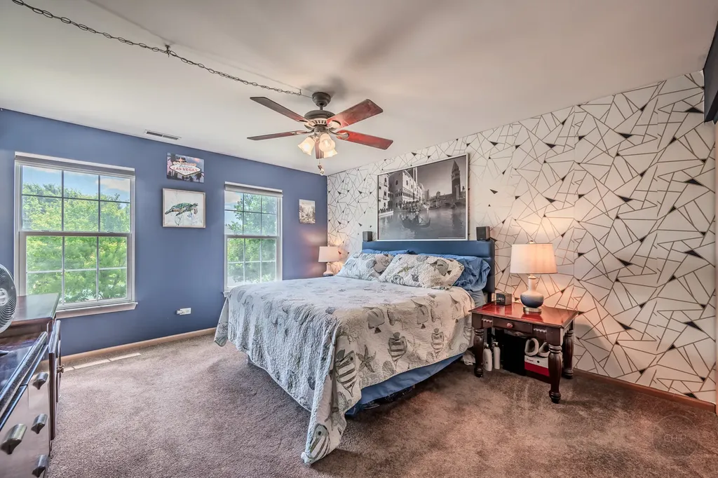 299 Clarendon Lane Bolingbrook IL 60440