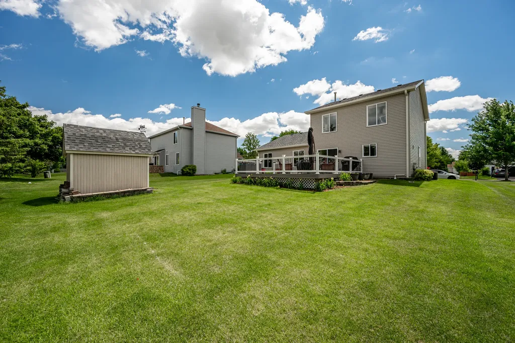 299 Clarendon Lane Bolingbrook IL 60440