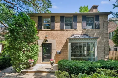 1037 Oak Street Winnetka IL 60093