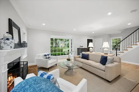 1037 Oak Street Winnetka IL 60093