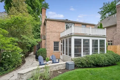 1037 Oak Street Winnetka IL 60093