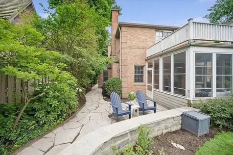 1037 Oak Street Winnetka IL 60093