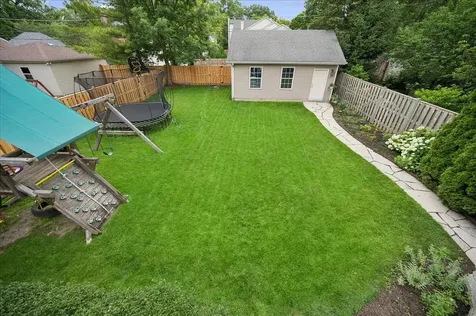 1037 Oak Street Winnetka IL 60093
