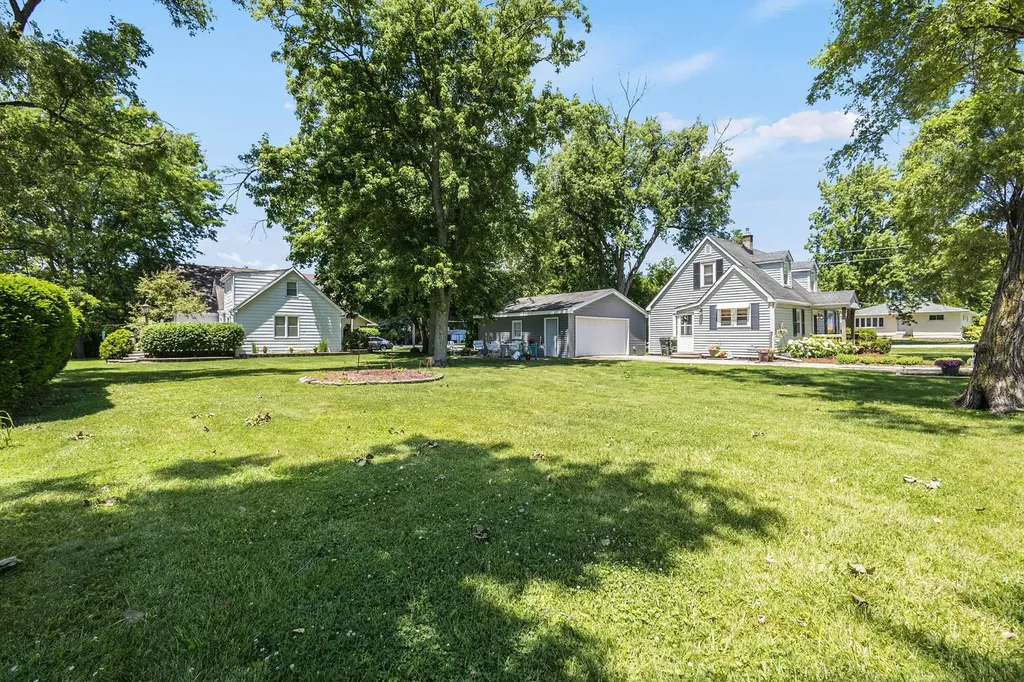 7522 Arlene Avenue Willowbrook IL 60527
