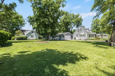 7522 Arlene Avenue Willowbrook IL 60527
