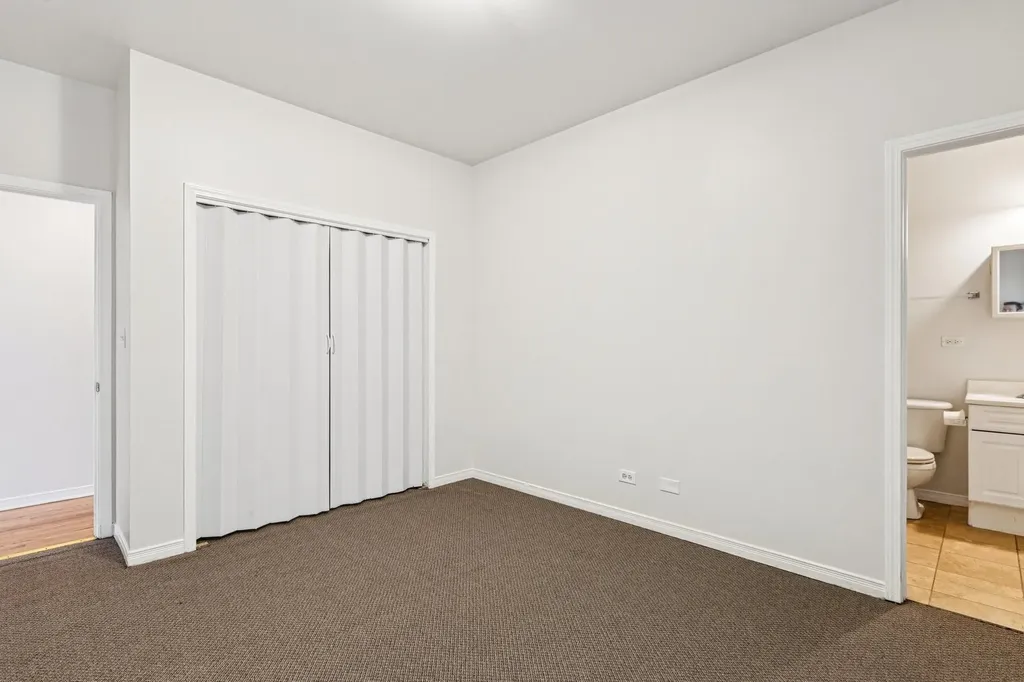 6823 South Dorchester Avenue Chicago IL 60637