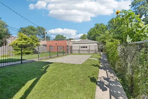 6823 South Dorchester Avenue Chicago IL 60637