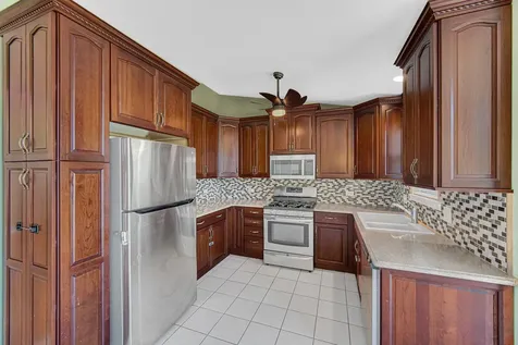 4607 Kylemore Court Joliet IL 60431