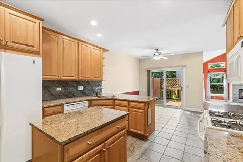1488 White Oak Lane Woodstock IL 60098