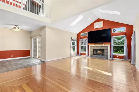 1488 White Oak Lane Woodstock IL 60098