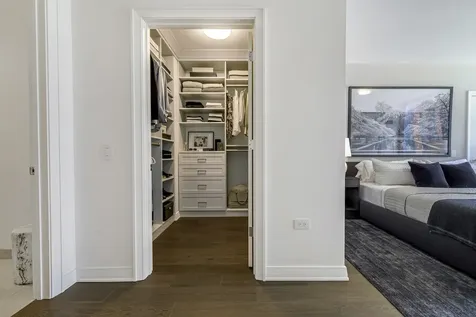 211 North Harbor Drive Chicago IL 60601