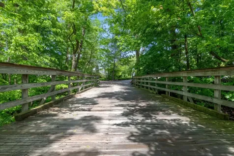 2441 Woodbridge Lane Highland Park IL 60035