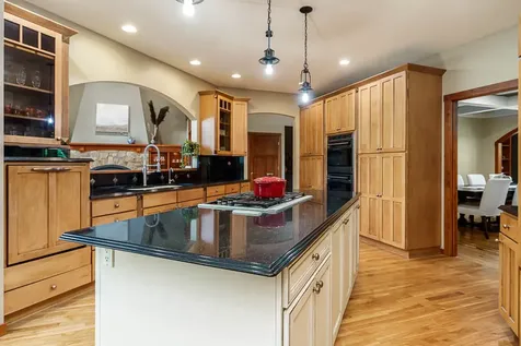 5352 Woodland Pond Lane Loves Park IL 61111