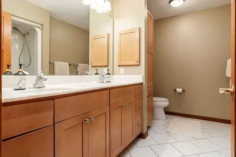 5352 Woodland Pond Lane Loves Park IL 61111