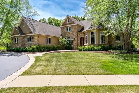 5352 Woodland Pond Lane Loves Park IL 61111