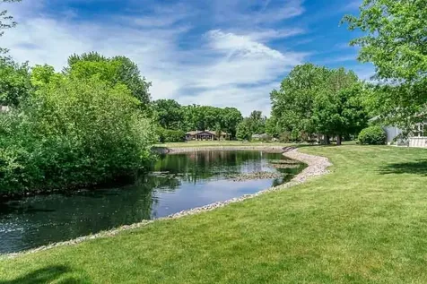 5352 Woodland Pond Lane Loves Park IL 61111