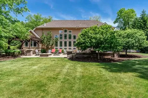 5352 Woodland Pond Lane Loves Park IL 61111
