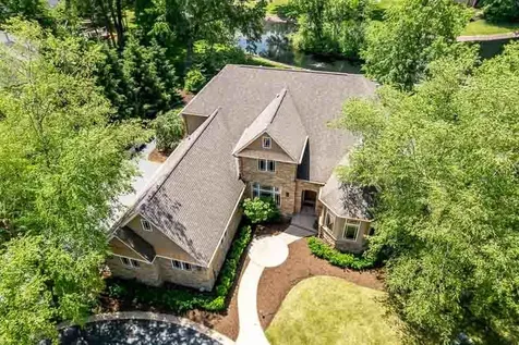 5352 Woodland Pond Lane Loves Park IL 61111