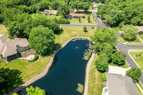 5352 Woodland Pond Lane Loves Park IL 61111