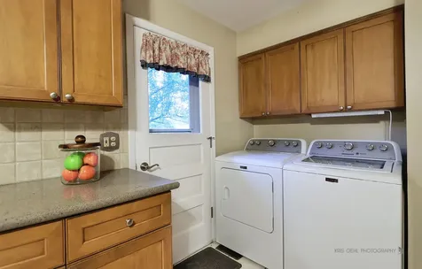 518 Oak Street Elk Grove Village IL 60007