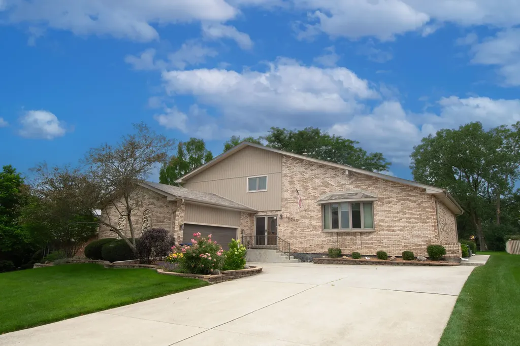 13540 South Monaghan Road Homer Glen IL 60491