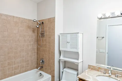 3501 North Sheffield Avenue Chicago IL 60657