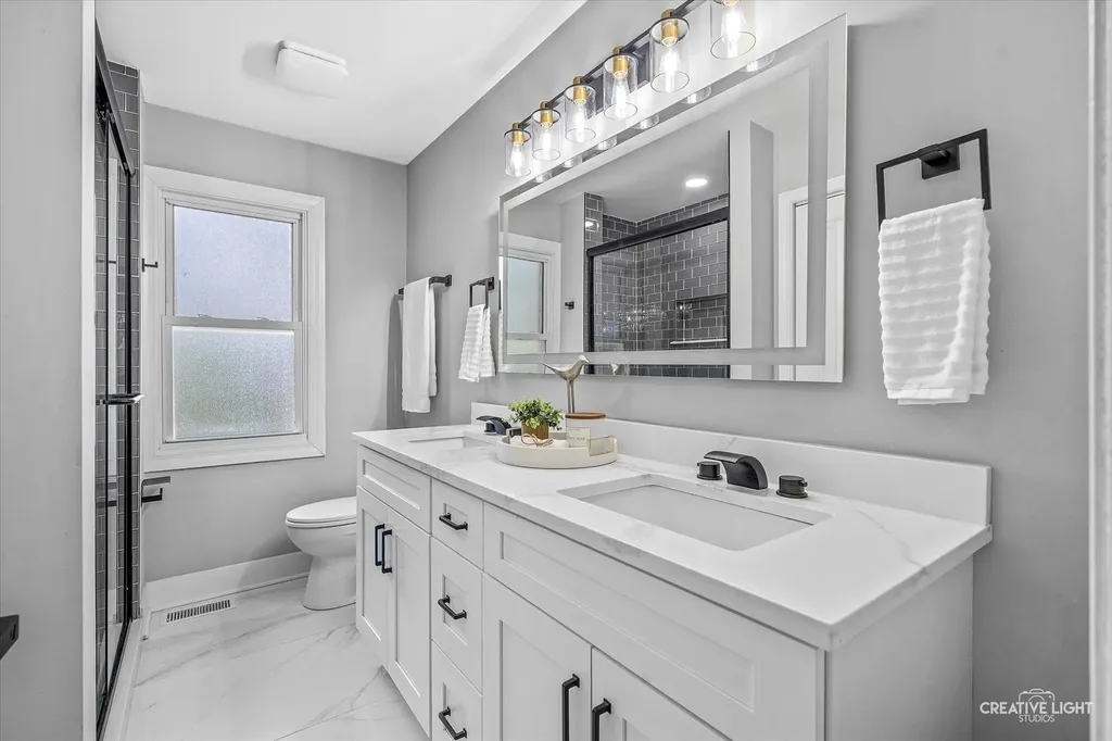 2425 Tanglewood Drive Lisle IL 60532