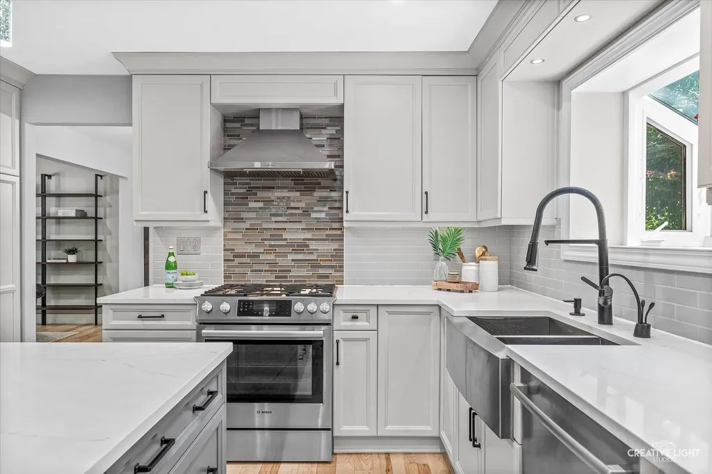2425 Tanglewood Drive Lisle IL 60532
