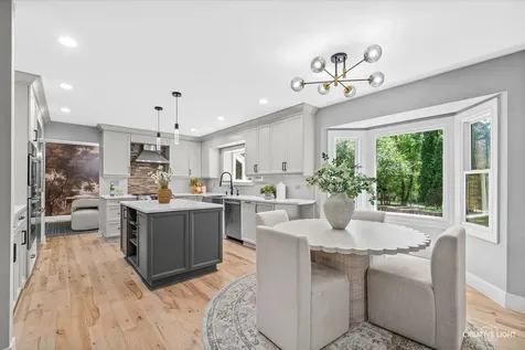2425 Tanglewood Drive Lisle IL 60532
