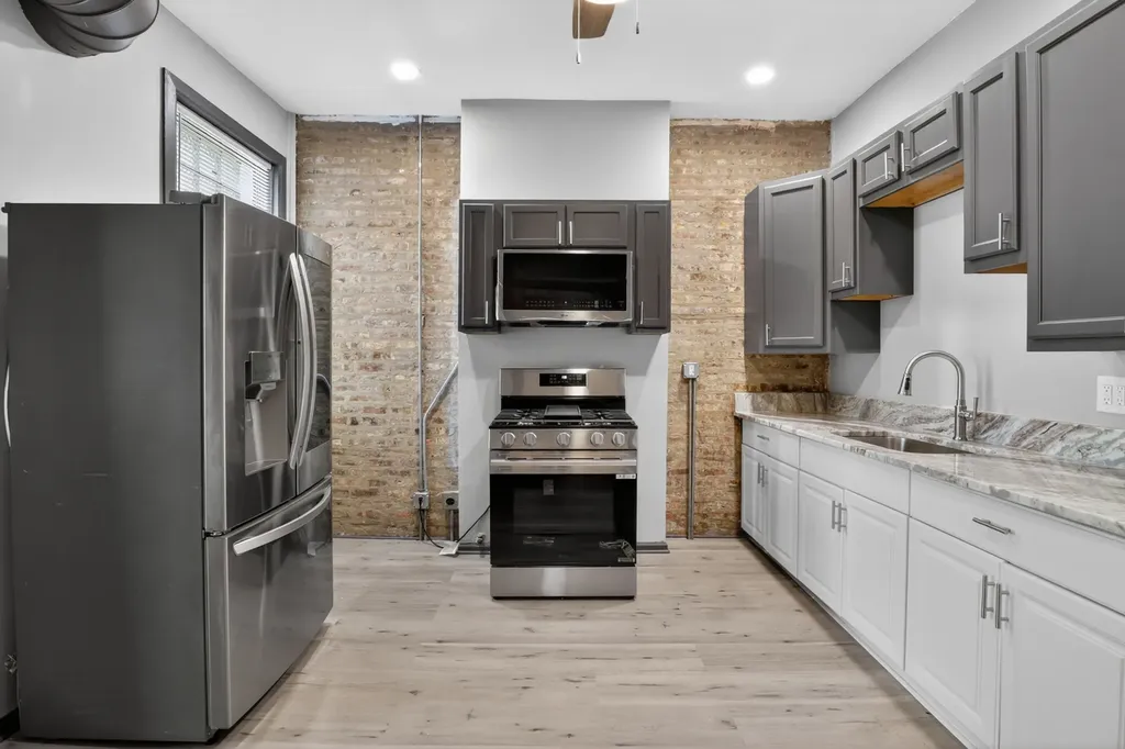 6348 South Greenwood Avenue Chicago IL 60637
