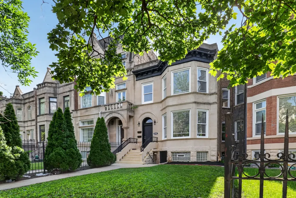 6348 South Greenwood Avenue Chicago IL 60637
