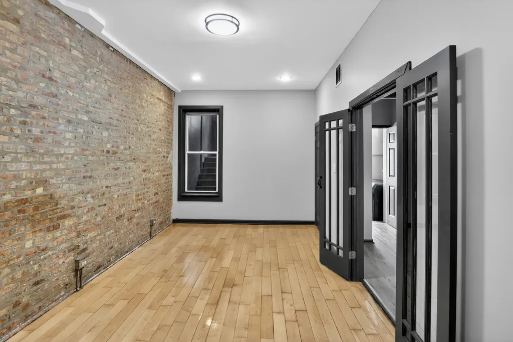6348 South Greenwood Avenue Chicago IL 60637