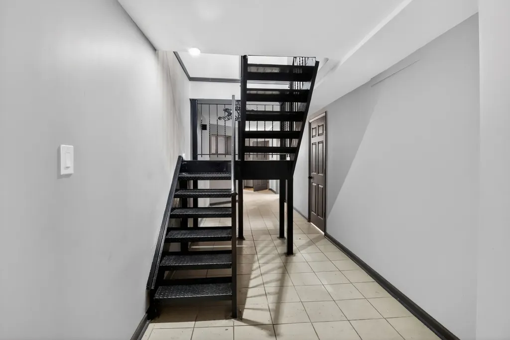 6348 South Greenwood Avenue Chicago IL 60637