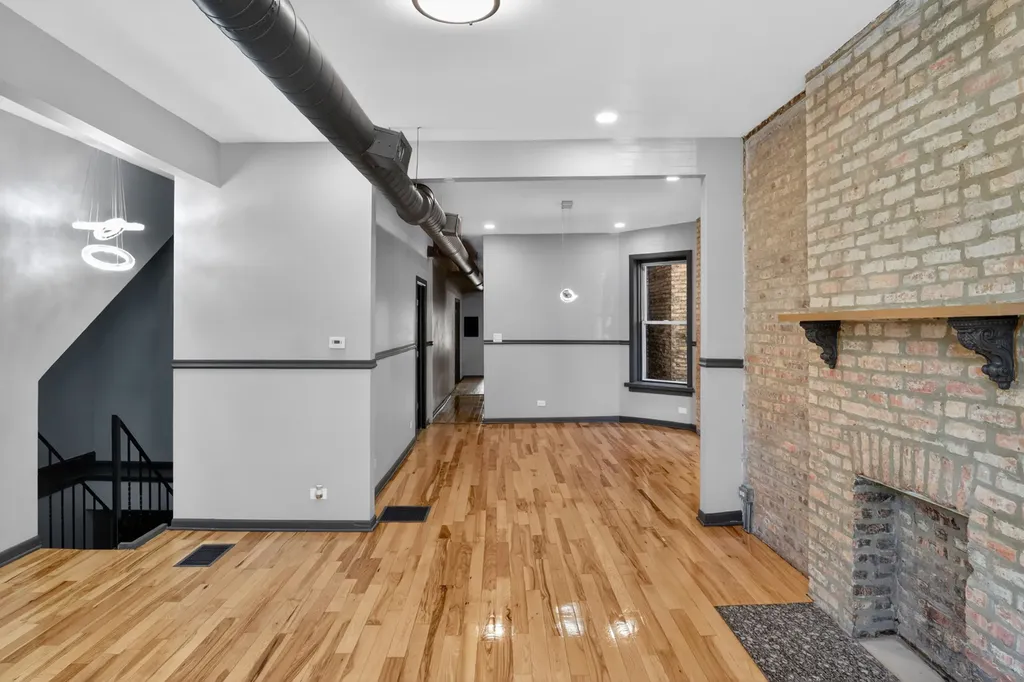 6348 South Greenwood Avenue Chicago IL 60637
