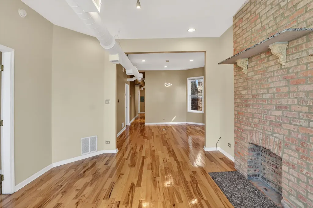 6348 South Greenwood Avenue Chicago IL 60637