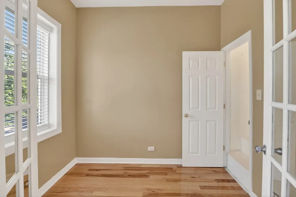 6348 South Greenwood Avenue Chicago IL 60637