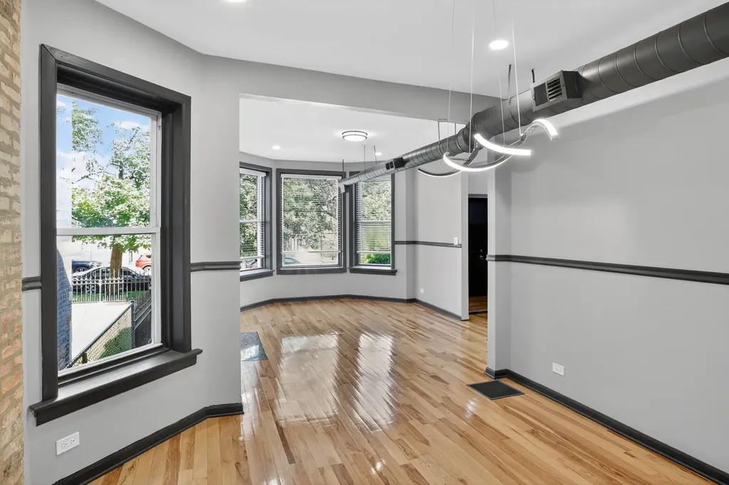 6348 South Greenwood Avenue Chicago IL 60637